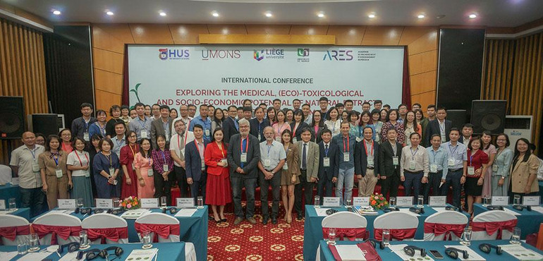 Các nhà khoa học, chuyên gia trong nước và quốc tế tại Hội nghị.