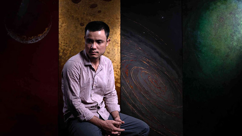 Họa sĩ Nguyễn Xuân Lục, một trong những họa sĩ sẽ tham gia triển lãm. (Ảnh: The Muse Art)