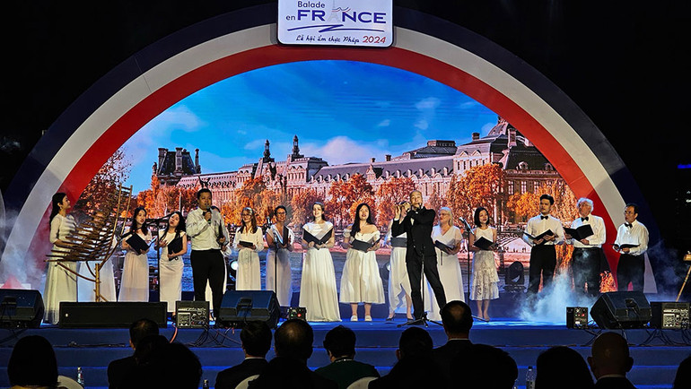 Một tiết mục nghệ thuật trong buổi khai mạc.