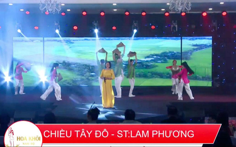 Bài hát Chiều Tây Đô được Ban Tổ chức Cuộc thi Hoa khôi Nam Bộ 2022 tự ý đưa lên sân khấu biểu diễn. Bài hát Chiều Tây Đô được Ban Tổ chức Cuộc thi Hoa khôi Nam Bộ 2022 tự ý đưa lên sân khấu biểu diễn.