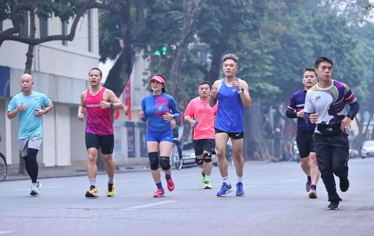 Khởi động một năm mới nhiều sức khỏe, bình an của nhiều người yêu thể thao.