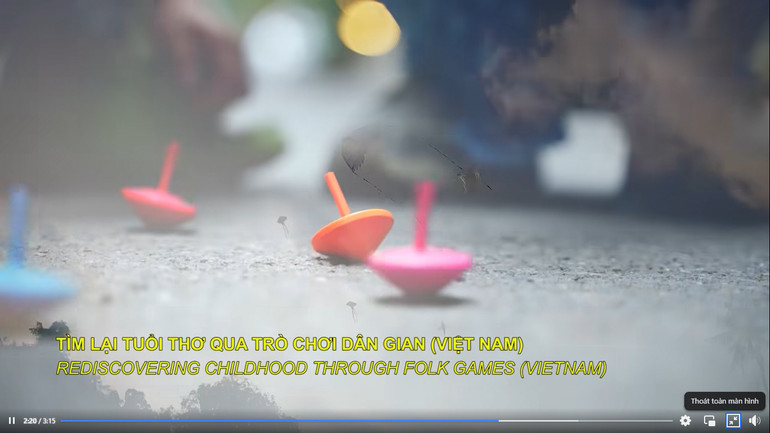 Cảnh trong phim "Tìm lại tuổi thơ qua trò chơi dân gian" của Việt Nam.