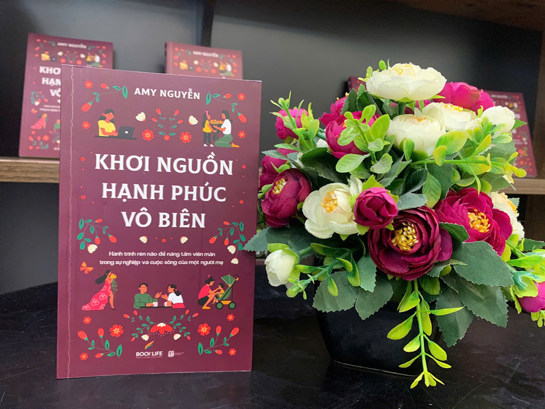 Sách “Khơi nguồn hạnh phúc vô biên”.