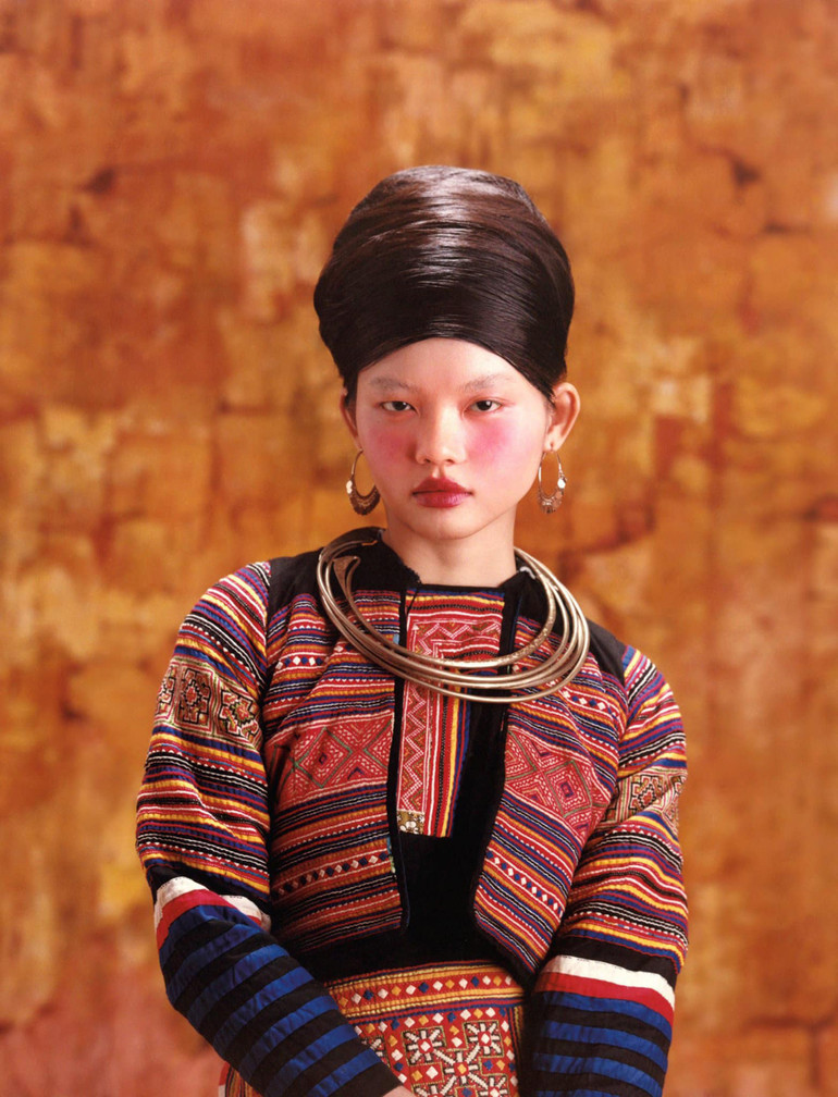 Trang phục của người Mông Đen ở Sơn La. Trang phục của người Mông Đen ở Sơn La.