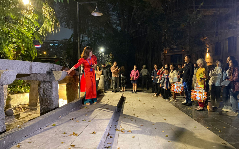 Cây Cầu đá có niên đại Thời Lê Trung Hưng.