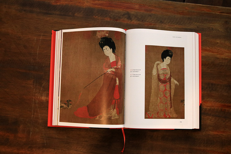 Sách có hơn 300 ảnh minh họa về hội họa các thời kỳ.