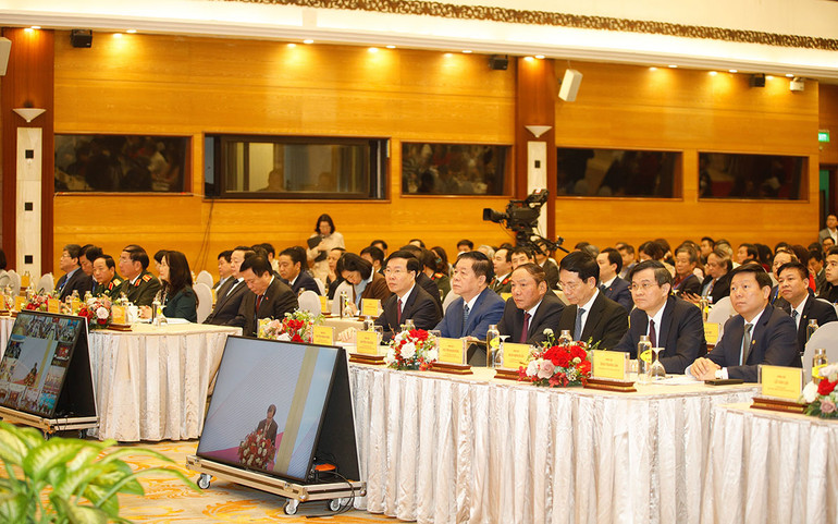 Các đồng chí lãnh đạo Đảng, Nhà nước dự Hội thảo.