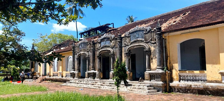 Tối 17/8, gần 20 cảnh sát và nhân viên Bảo tàng đã túc trực bảo vệ hiện trường, hiện vật được đưa ra khỏi vụ cháy. Đến sáng nay, an ninh ở khu vực này vẫn đang được thắt chặt để lực lượng chức năng điều tra nguyên nhân hỏa hoạn.