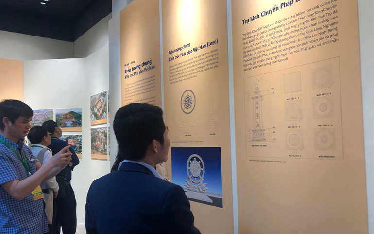 Triển lãm cung cấp nhiều thông tin, kiến thức về kiến trúc Phật giáo.