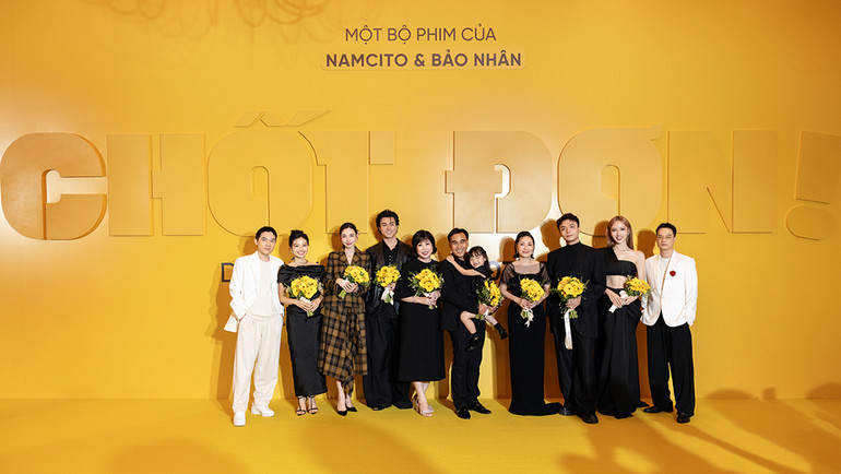 Đoàn làm phim "Chốt đơn!".