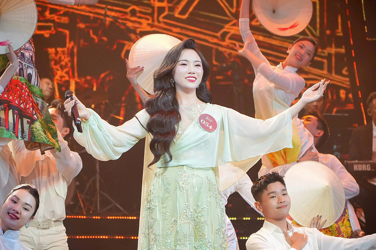 Đặng Ngọc Anh trong phần thi của mình.