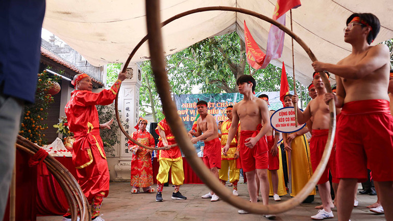 Dây song để thực hành nghi lễ kéo co.