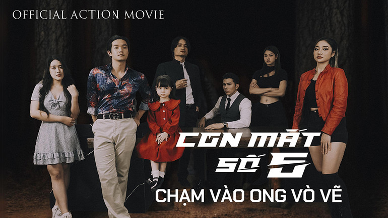 Poster phim "Chạm vào ong vò vẽ".
