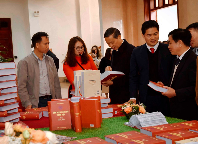 Hai bộ sách là công trình khoa học đồ sộ, góp phần hình thành hệ thống tư duy lý luận, tư duy lãnh đạo, chỉ đạo của Đảng Bộ tỉnh trong hơn 70 năm xây dựng và trưởng thành.