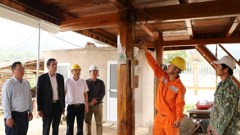 Đến hết năm 2023 toàn tỉnh Lai Châu có 97% số hộ dân được sử dụng điện lưới quốc gia.