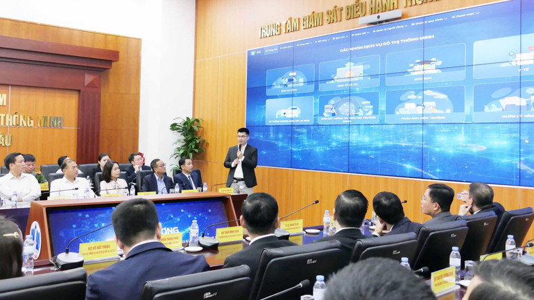 Việc đưa vào hoạt động Trung tâm giám sát, an ninh mạng và Điều hành thông minh đánh dấu bước chuyển mới trong đổi số của Lai Châu.