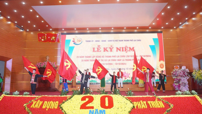 Chặng đường 20 năm xây dựng và phát triển, thành phố Lai Châu đã đạt được những thành tựu quan trọng trong tất cả các lĩnh vực. Chặng đường 20 năm xây dựng và phát triển, thành phố Lai Châu đã đạt được những thành tựu quan trọng trong tất cả các lĩnh vực.