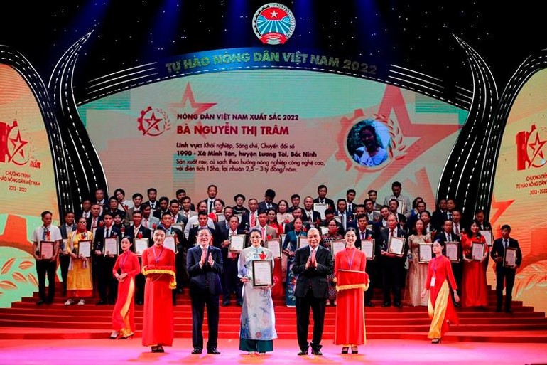 Tháng 10 này, Nguyễn Thị Trâm đã được nhận danh hiệu cao quý nông dân Việt Nam xuất sắc năm 2022.