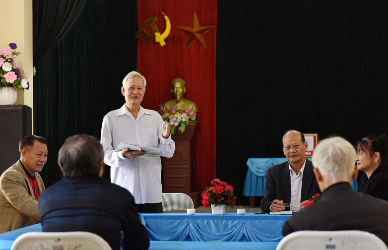 Hơn 50 năm tuổi Đảng, ông luôn tích cực đóng góp các ý kiến, đề xuất kịp thời, chuẩn mực trong xây dựng Đảng, chính quyền, xây dựng nông thôn mới đạt hiệu quả cao trong mỗi kỳ họp Chi bộ số 5, phường Tân Thịnh.