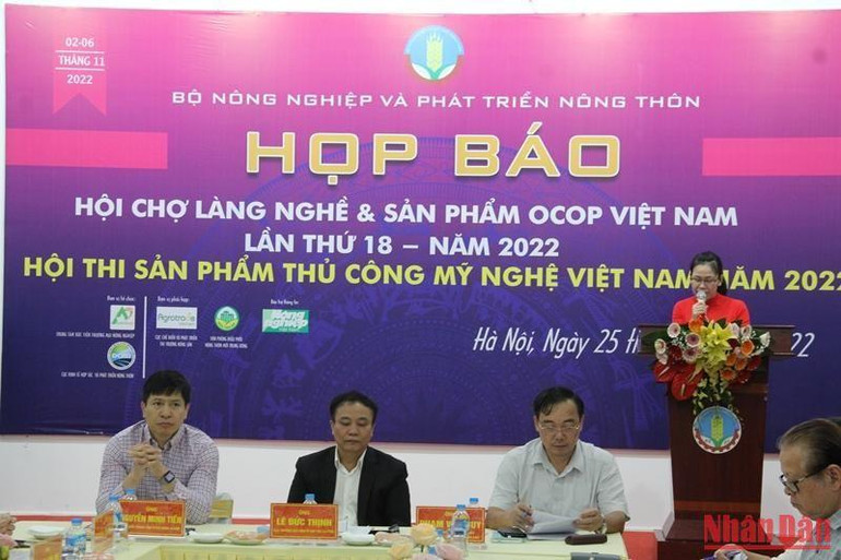 Họp báo Hội chợ Làng nghề và sản phẩm OCOP Việt Nam lần thứ 18 và Hội thi sản phẩm thủ công mỹ nghệ Việt Nam năm 2022.