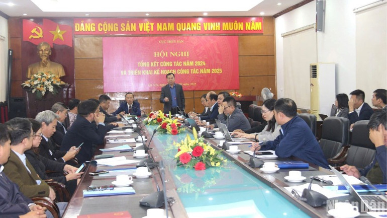 Hội nghị tổng kết công tác năm 2024 và triển khai kế hoạch năm 2025 của ngành thủy sản diễn ra ngày 3/1, tại Hà Nội. Hội nghị tổng kết công tác năm 2024 và triển khai kế hoạch năm 2025 của ngành thủy sản diễn ra ngày 3/1, tại Hà Nội.