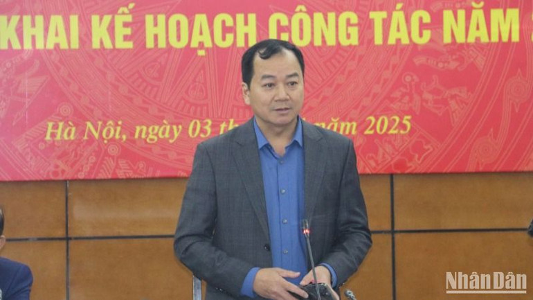 Cục trưởng Cục Thủy sản cho biết, năm 2024 kim ngạch xuất khẩu thủy sản ước đạt khoảng 10,07 tỷ USD, đạt 106% so với kế hoạch (9,5 tỷ USD); tăng 12,1% so với năm 2023 (8,98 tỷ USD). Cục trưởng Cục Thủy sản cho biết, năm 2024 kim ngạch xuất khẩu thủy sản ước đạt khoảng 10,07 tỷ USD, đạt 106% so với kế hoạch (9,5 tỷ USD); tăng 12,1% so với năm 2023 (8,98 tỷ USD).