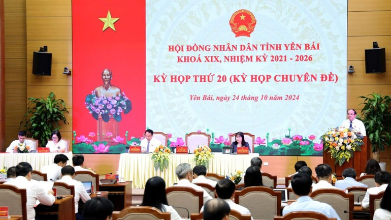 Quang cảnh kỳ họp chuyên đề. (Ảnh: THANH SƠN)