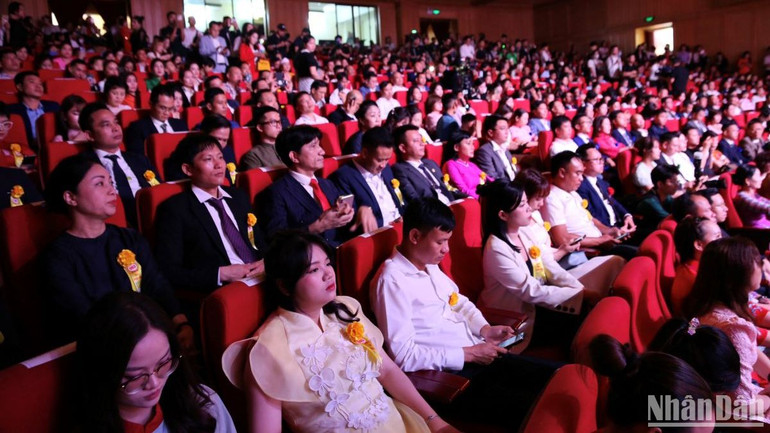 Nhiều doanh nghiệp Việt Nam đã ý thức được vai trò quan trọng của thương hiệu như “chìa khóa” giúp gia tăng giá trị cho sản phẩm cũng như giá trị của doanh nghiệp. (Ảnh: LƯƠNG HIỀN)