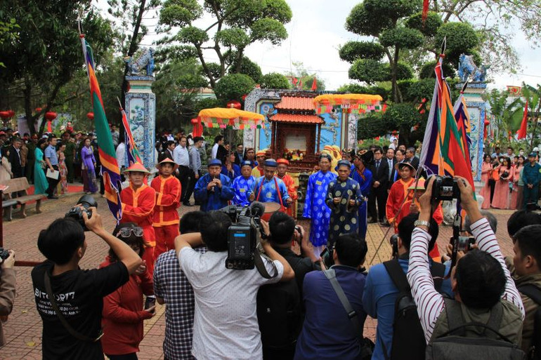 Lễ hội Chùa Bà - Cảng thị Nước Mặn là di sản văn hóa phi vật thể quốc gia thứ tư của tỉnh Bình Định.
