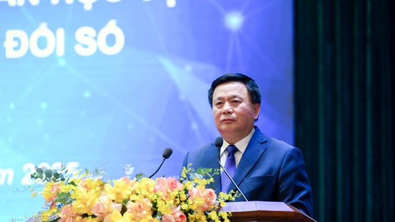 Đồng chí Nguyễn Xuân Thắng, Ủy viên Bộ Chính trị, Giám đốc Học viện Chính trị quốc gia Hồ Chí Minh, Chủ tịch Hội đồng Lý luận Trung ương phát biểu tại Hội nghị. (Ảnh: THẾ ĐẠI) Đồng chí Nguyễn Xuân Thắng, Ủy viên Bộ Chính trị, Giám đốc Học viện Chính trị quốc gia Hồ Chí Minh, Chủ tịch Hội đồng Lý luận Trung ương phát biểu tại Hội nghị. (Ảnh: THẾ ĐẠI)