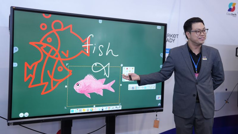 Nhiều gian hàng giới thiệu nội dung phong phú tại ngày hội.