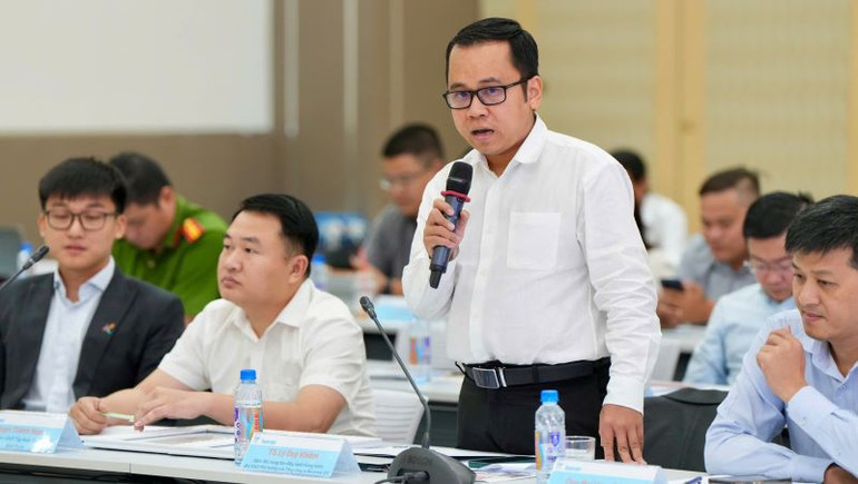 Đại biểu chia sẻ về trách nhiệm xã hội của doanh nghiệp thúc đẩy phát triển phát triển bền vững.