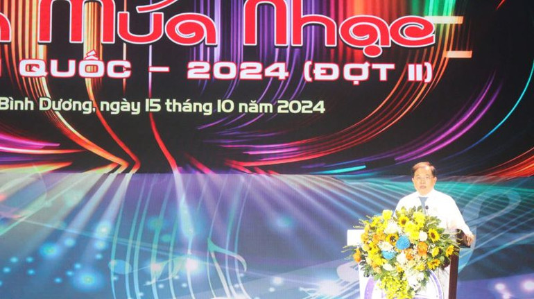 Thứ trưởng Bộ Văn hóa, Thể thao và Du lịch Tạ Quang Đông phát biểu ý kiến tại buổi lễ. Thứ trưởng Bộ Văn hóa, Thể thao và Du lịch Tạ Quang Đông phát biểu ý kiến tại buổi lễ.