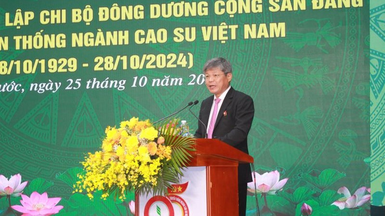 Ông Trần Công Kha , Uỷ viên Ban thường vụ Đảng ủy Khối Doanh nghiệp Trung ương, Bí thư Đảng ủy, Chủ tịch Hội đồng quản trị VRG phát biểu