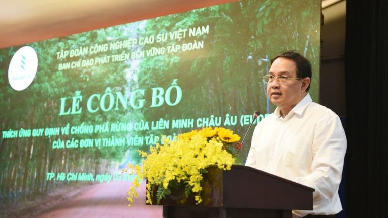 Ông Trương Minh Trung, Phó Tổng Giám đốc VRG, Phó Ban Chỉ đạo Phát triển bền vững VRG phát biểu.