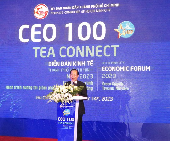 Chủ tịch Ủy ban nhân dân Thành phố Hồ Chí Minh Phan Văn Mãi phát biểu tại buổi gặp gỡ.