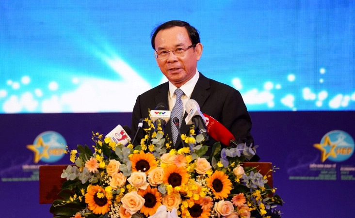 Bí thư Thành ủy Thành phố Hồ Chí Minh Nguyễn Văn Nên phát biểu khai mạc diễn đàn (ảnh: Thế Anh)