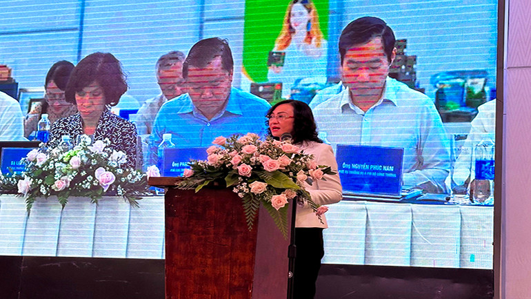 Thứ trưởng Công thương Phan Thị Thắng phát biểu tại Hội nghị.