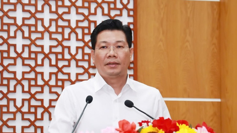 Bí thư Tỉnh ủy Tây Ninh Nguyễn Mạnh Hùng phát biểu nhận nhiệm vụ và gửi lời cảm ơn sâu sắc tới Bộ Chính trị, Ban Tổ chức Trung ương… Bí thư Tỉnh ủy Tây Ninh Nguyễn Mạnh Hùng phát biểu nhận nhiệm vụ và gửi lời cảm ơn sâu sắc tới Bộ Chính trị, Ban Tổ chức Trung ương…