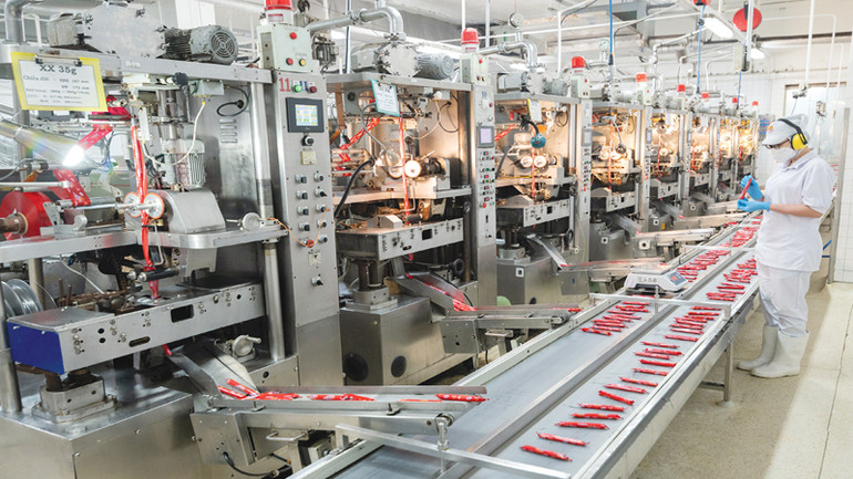 Dây chuyền sản xuất xúc xích tiệt trùng tại VISSAN. Dây chuyền sản xuất xúc xích tiệt trùng tại VISSAN.