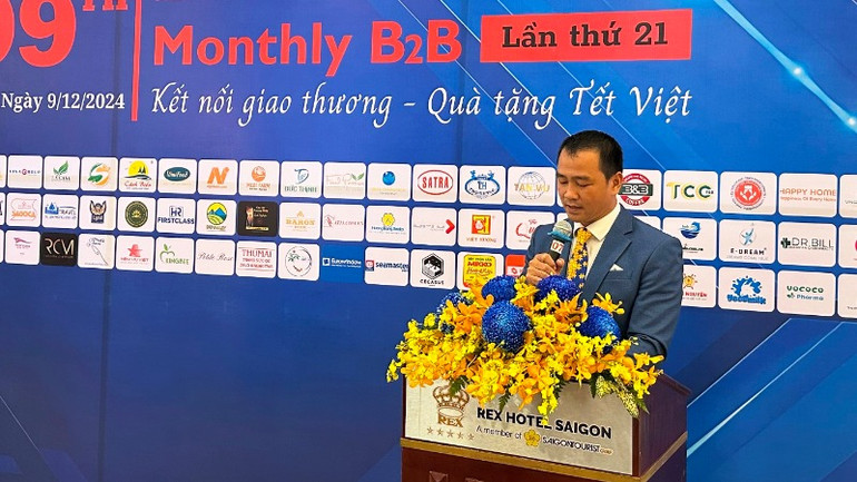 Ông Lư Nguyễn Xuân Vũ, Chủ tịch Câu lạc bộ Doanh nhân Sài Gòn, đại diện Ban tổ chức phát biểu tại chương trình