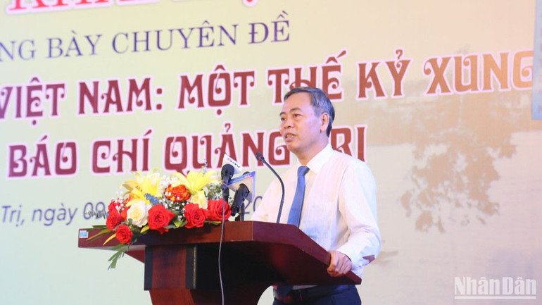 Phó Bí thư Thường trực Tỉnh ủy, Chủ tịch Hội đồng nhân dân tỉnh Quảng Trị Nguyễn Đăng Quang phát biểu.