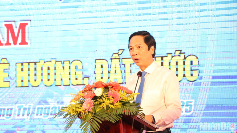 Đồng chí Hoàng Nam, Phó Chủ tịch Ủy ban nhân dân tỉnh Quảng Trị phát biểu.