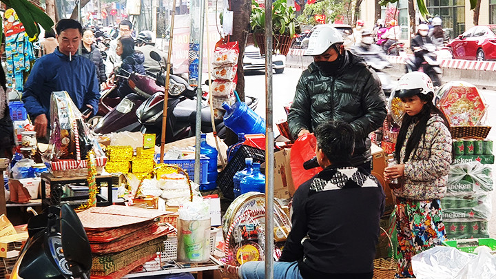 Hệ thống bán lẻ đang đối mặt nhiều cơ hội và thách thức. Ảnh: SONG ANH