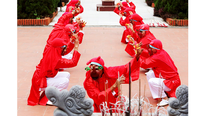 Trò diễn nghìn năm tuổi là sự kết hợp giữa nghệ thuật cung đình và trí tuệ dân gian.