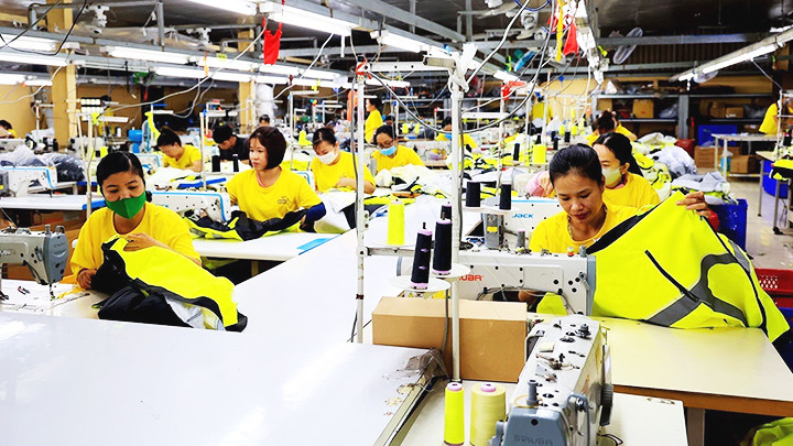 Hệ thống pháp lý bền vững giúp tạo niềm tin sản xuất, kinh doanh. Ảnh: AN NHƯ