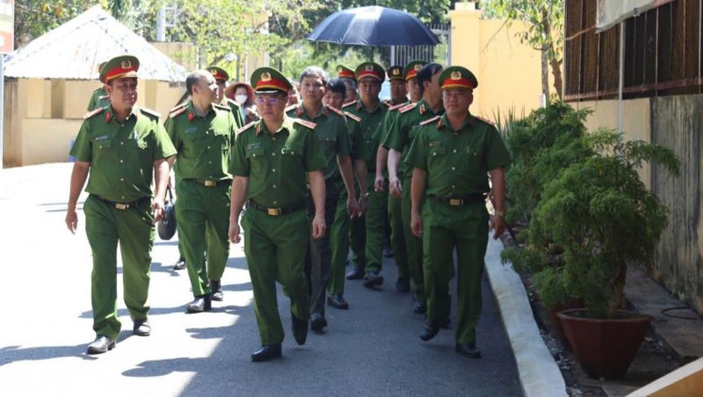Trung tướng Nguyễn Văn Long, Thứ trưởng Bộ Công an và Đoàn công tác khảo sát thực tế tại Cơ sở cai nghiện ma túy số 1, xã Tam Lập, huyện Phú Giáo, tỉnh Bình Dương.