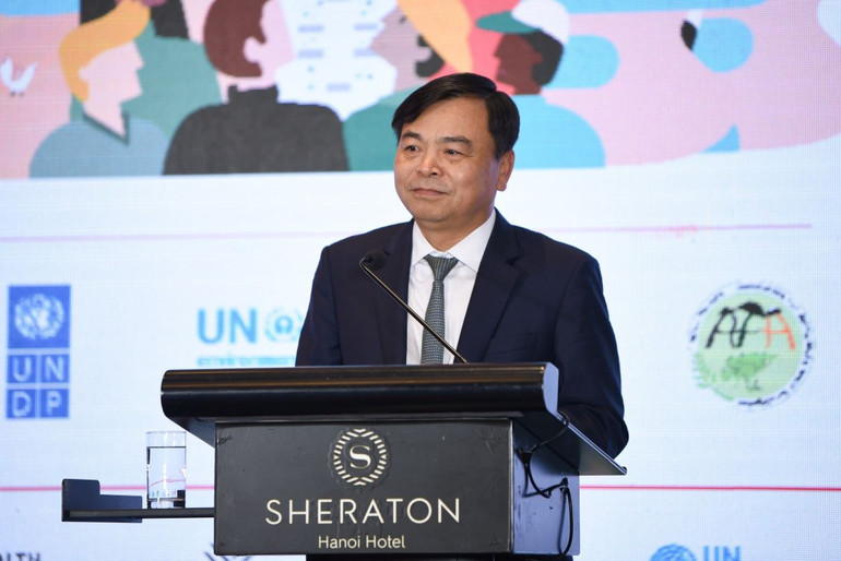 Thứ trưởng Nông nghiệp và Phát triển nông thôn Nguyễn Hoàng Hiệp phát biểu tại lễ bế mạc Hội nghị.