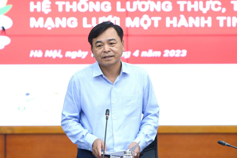 Thứ trưởng Nông nghiệp và Phát triển nông thôn Nguyễn Hoàng Hiệp chia sẻ tại buổi họp báo.