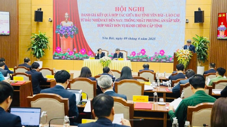 Toàn cảnh buổi làm việc. (Ảnh: THANH SƠN)